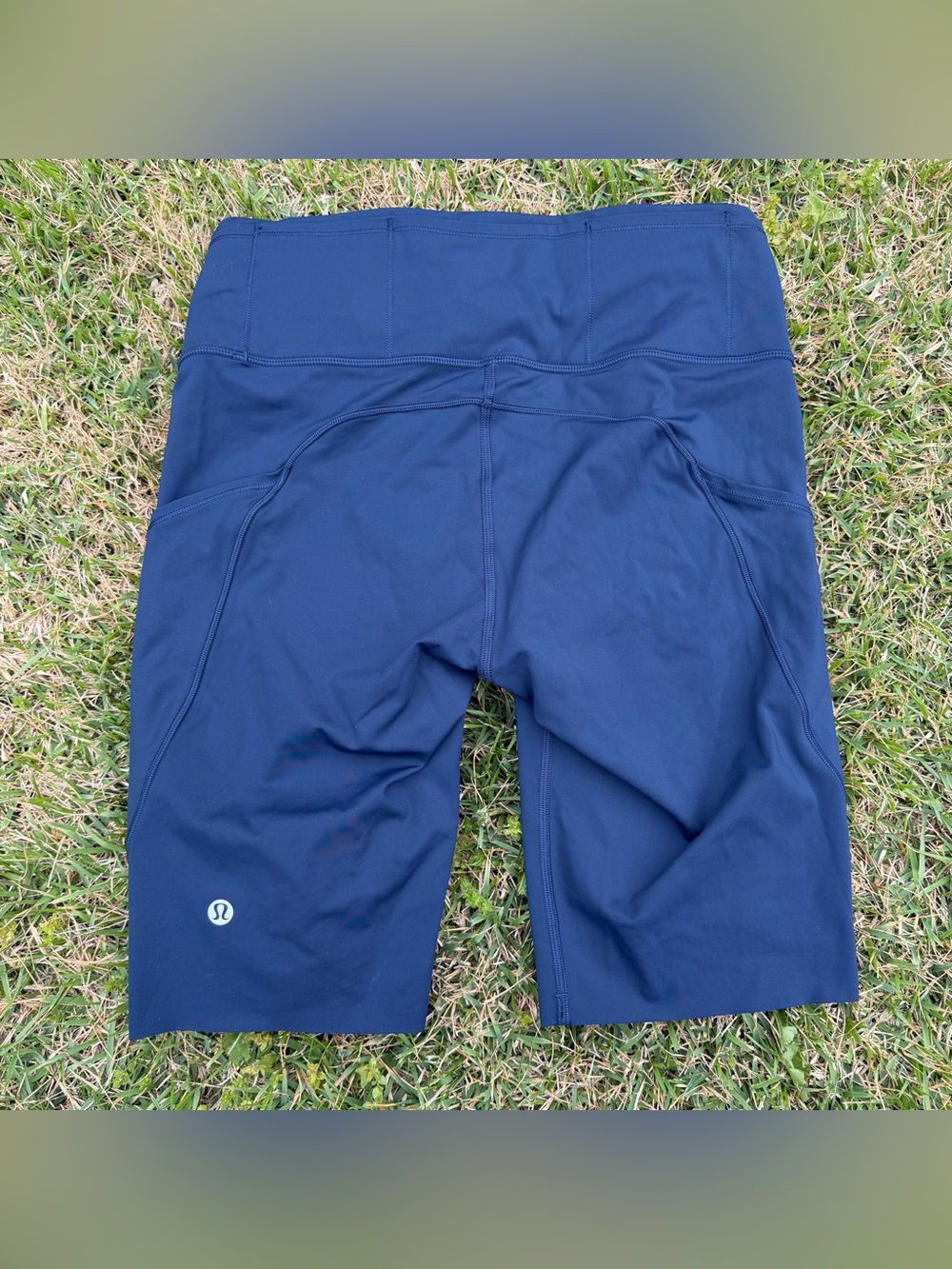 Lululemon fast and free navy high rise biker short 8” inseam nwot - Picture 3 of 4